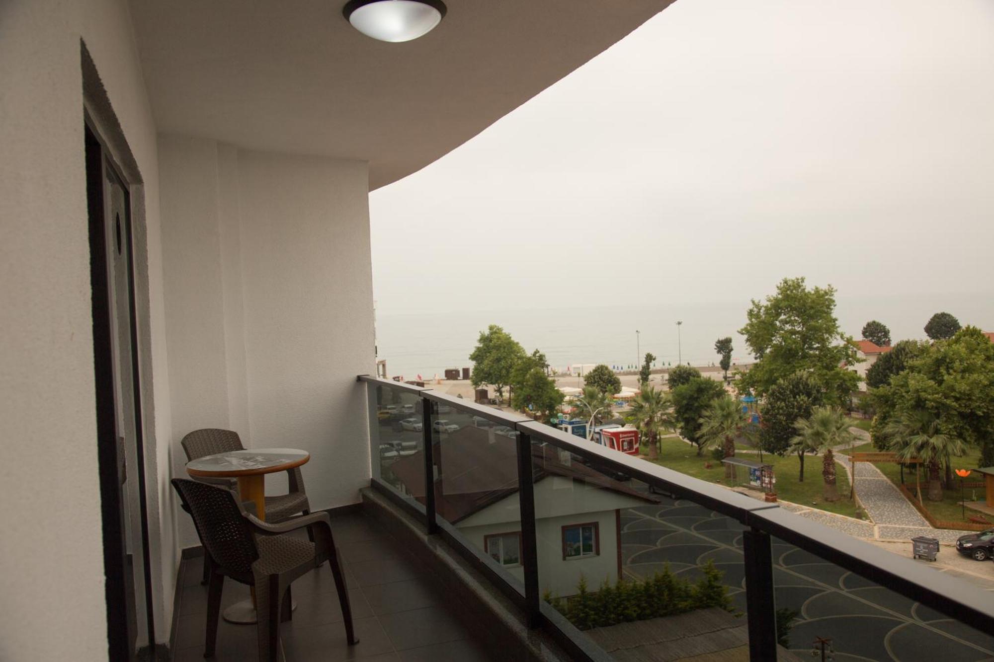 Ceneviz Suit Hotel Akçakoca Buitenkant foto